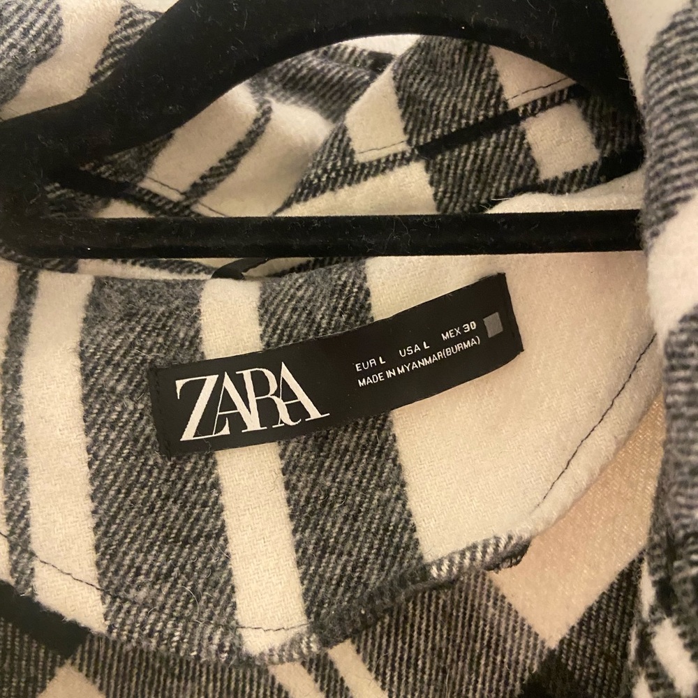 Zara Jacket- Size Large - Picture 3 of 3